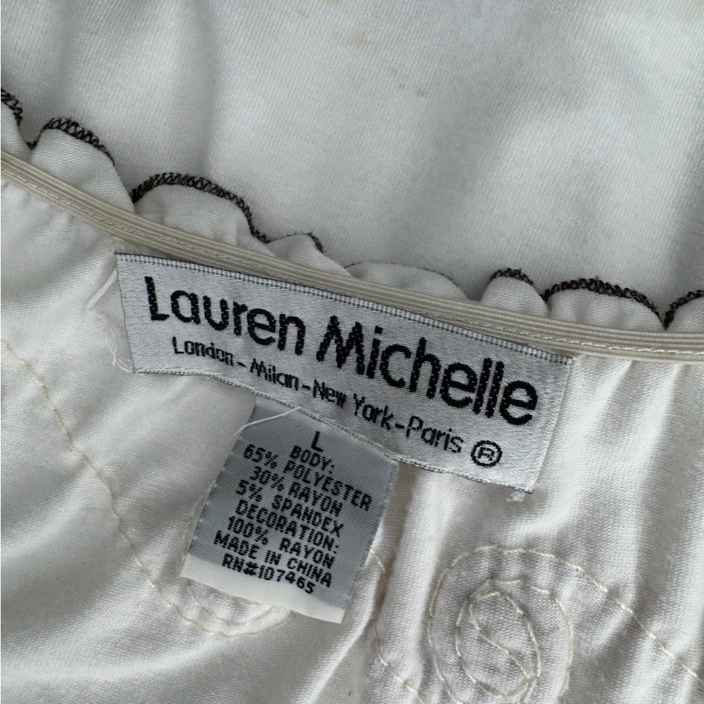 Lauren Michelle Vintage White Top with Brown and Orange embroidered Swirls. - Picture 4 of 4